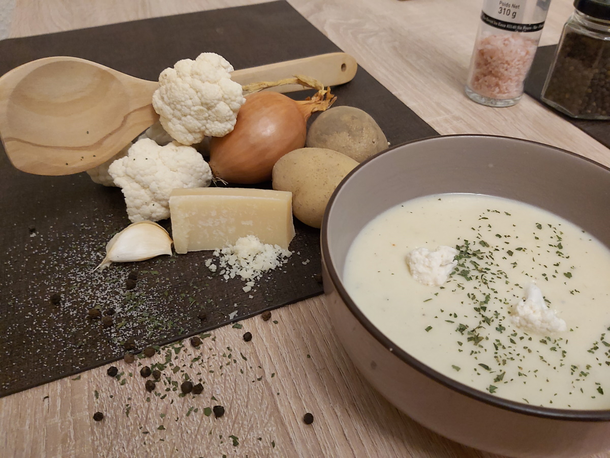 Blumenkohl-Cremesuppe – anjas-leckerloeffel.de